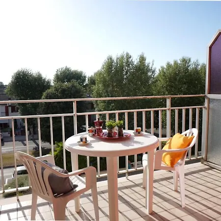 Lovely Flat With Balcony And Shared Swimming Pool Porto Santa Margherita di Caorle