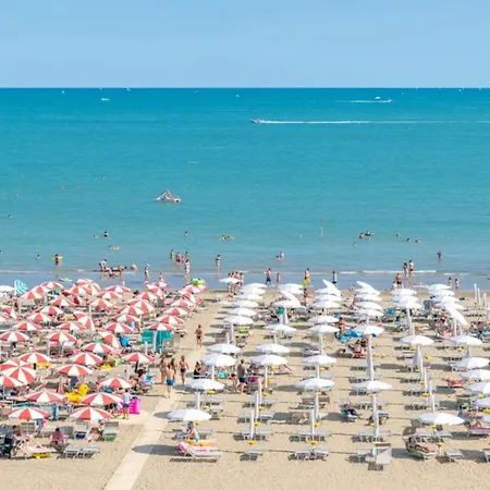 Lejlighed Lovely Flat With Balcony And Shared Swimming Pool Porto Santa Margherita di Caorle